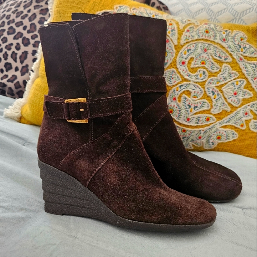 4th of july sale!!! Amanda Klien Boots